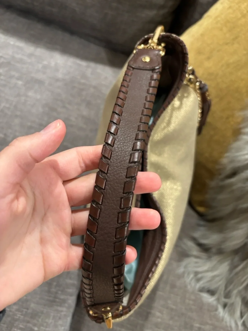 Michael Kors Bennett gold and brown straw shoulder bag - Picture 6 of 9